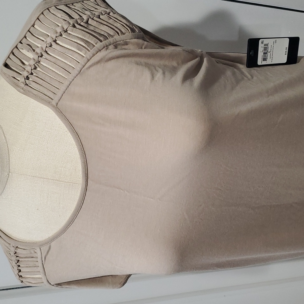 Guess Women’s Khaki Tunic – NWT, Size Small, Perfect for Fall Layering